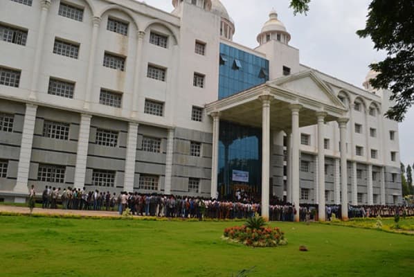 Mandya Institute of Medical Sciences(Autonomous) College Campus photo 3